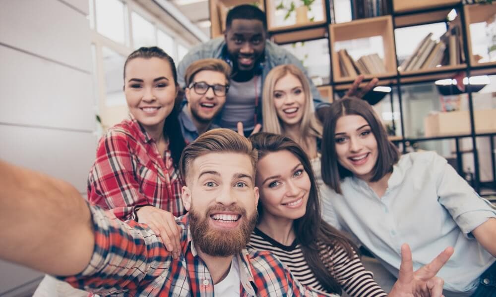 Sprachreise_iStock.com_Deagreez
